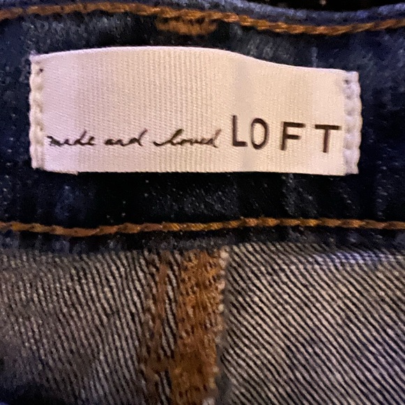 Loft Embroidered Denim Shorts Size 28/6. - Picture 9 of 9